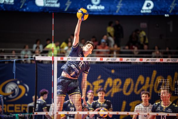 Photo de Nathan Feral à l’attaque lors d’un match de MSL avec Toulouse. (Martin Jahoda : mj_photographiee)