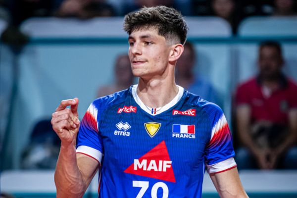 Photo de Nathan Feral avec le maillot de l'équipe de France (Alexandre Philippe : alexp_work)
