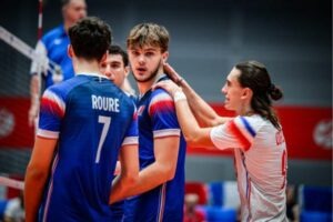 Photo de Jules Duthoit et Enzo Lopez face au Kazakhstan (Volleyballworld)