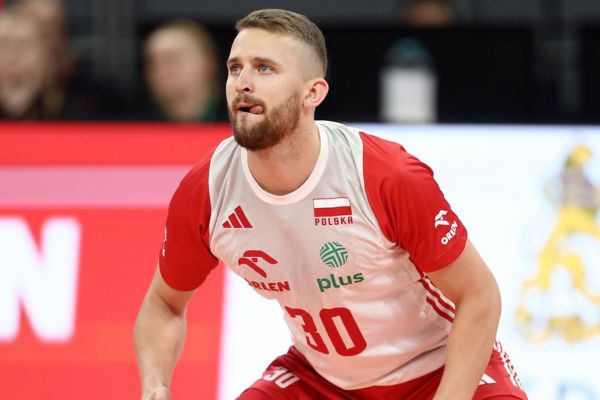 Barłomiej Bołądź avec le maillot polonais.