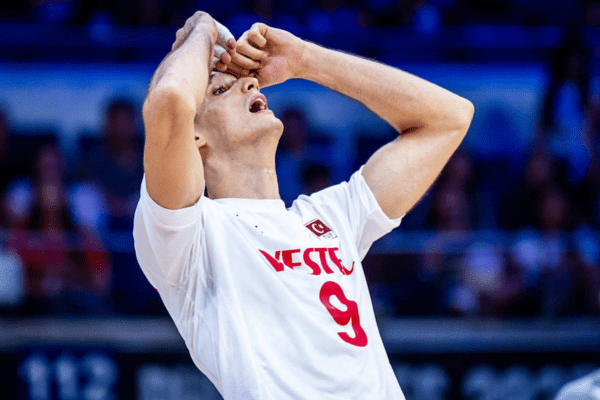 Photo d'Efe Mandiraci (Volleyballworld)