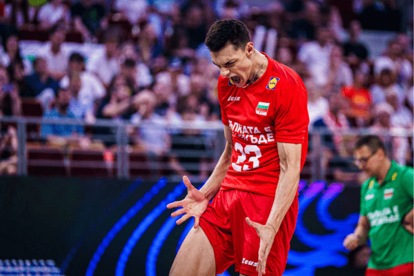 Photo d'Aleksandar Nikolov en VNL (Volleyballworld)