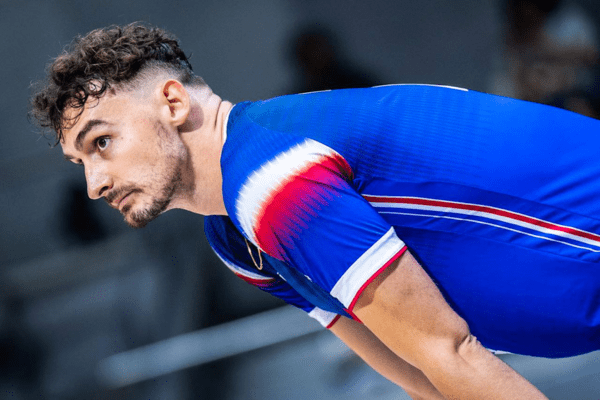 Photo de Jean Patry face à la Corée du Sud. (Volleyballworld)