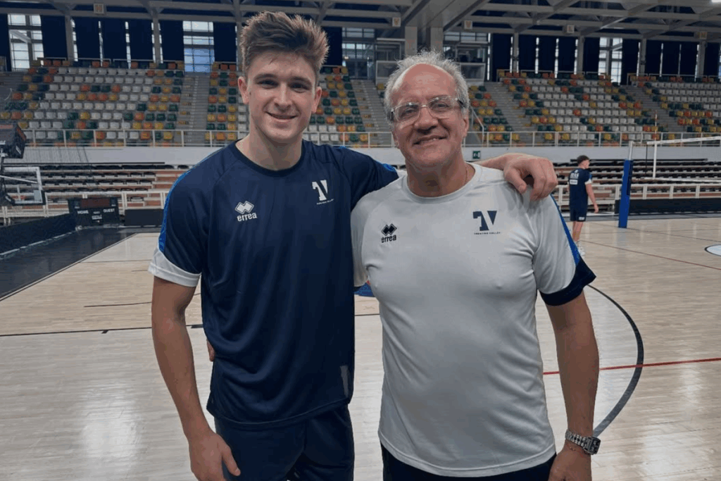 Photo de Théo Faure (à gauche) et Marcelo Mendez (à droite). (Volleyballworld)