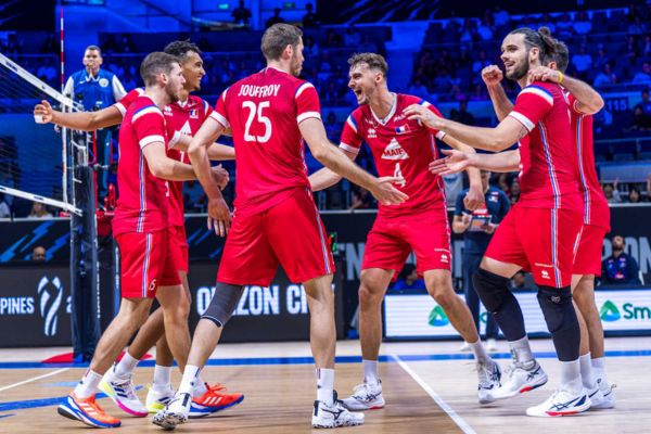 L'équipe de France lors du dernier match contre la Finlande