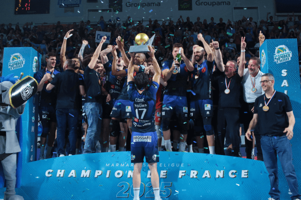Photo des Tourangeaux, champions de France 2025. (LNV, Tours)