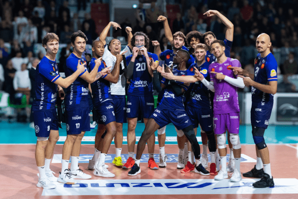 Photo de victoire des Tourangeaux. (LNV - Tours)