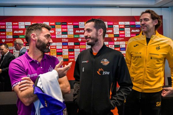 Cesar Hernández, Benjamin Toniutti et Stéphane Antiga lors de la conférence de presse de la Supercoupe de Pologne.