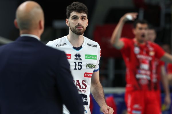 Daniele Lavia avec Trentino lors de la saison 2024-2025 contre la Lube. (LegaVolley)