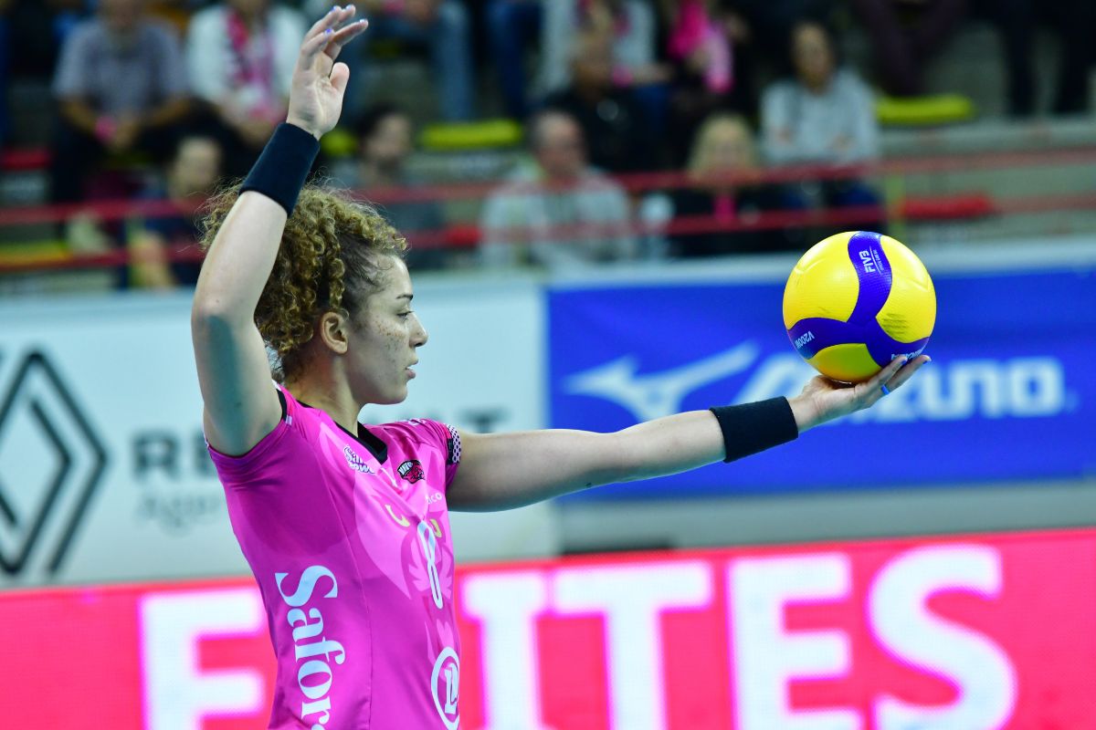 Au service, Aniah Palmer sera un élément clé du système du VNVB. (LNV - Vandoeuvre Nancy)