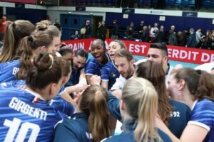 Avec cette victoire 3-2 face à Rzeszow, Levallois Paris se positionne à la troisième place de son groupe. (CEV)