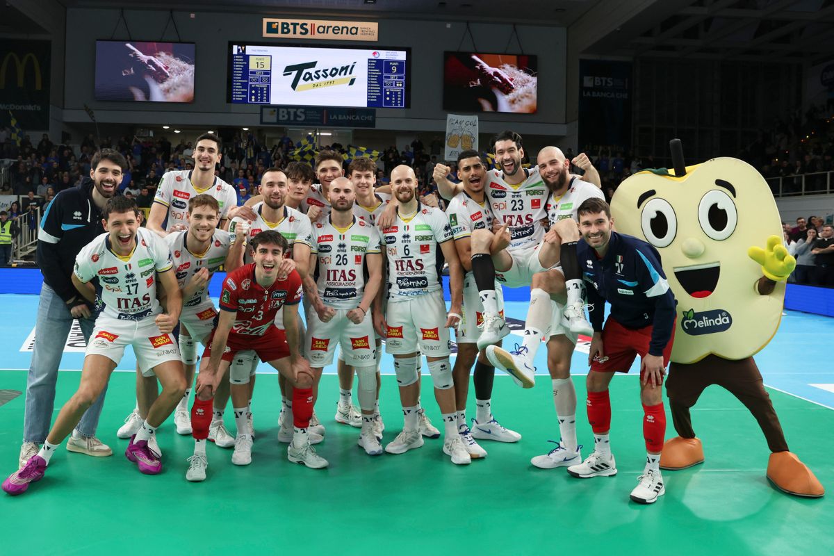 Trentino termine premier de la phase aller, avec seulement deux défaites : 1-3 contre La Lube Civitanova et 1-3 contre Verona. (LegaVolley)