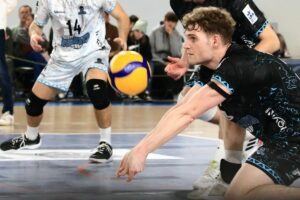 Martin Lallemand est non seulement le deuxième meilleur réceptionneur de son équipe, mais aussi le neuvième du championnat. (LNV - Royan)