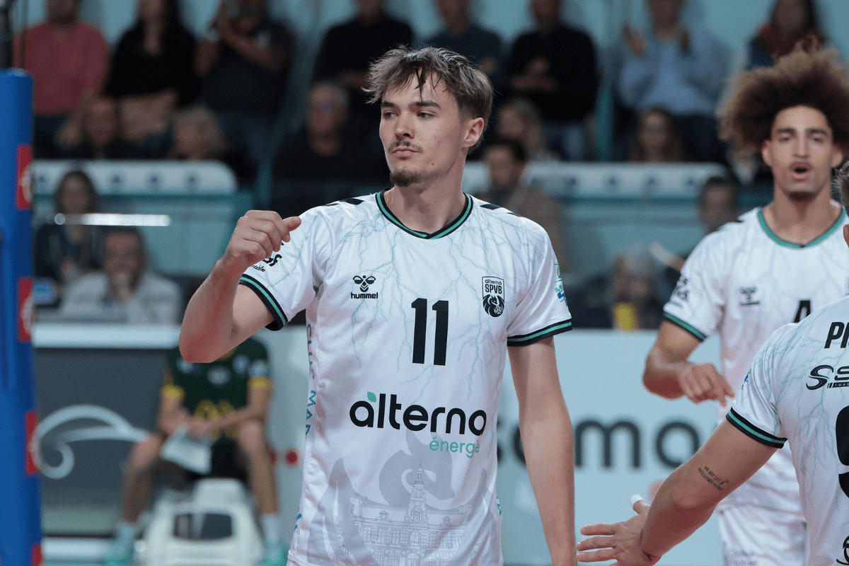 Simon Gill, parti comme deuxième passeur de Poitiers, a rapidement saisi sa chance et est titulaire depuis la troisième journée. (LNV - Hélène Matrat)