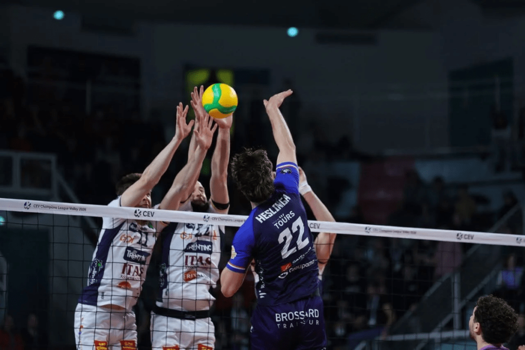 Tours Volley-Ball (Hélène Matrat)