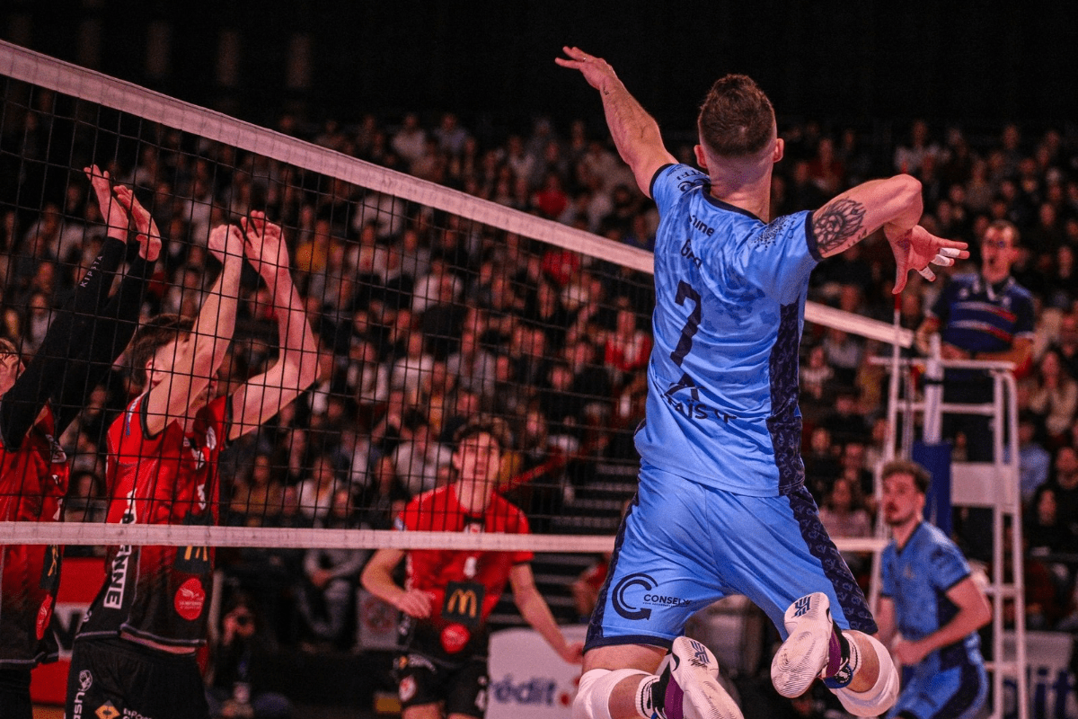 Chartres conserve la première place de la poule A de la Nationale 2 et renforce son avance. (Fabrice Compain)