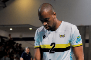 Le central brésilien Eliezer, arrivé l’été dernier au Plessis-Robinson, prolonge son contrat avec le club jusqu’en 2027. Valorisé et confiant dans le projet du PRVB, il entend continuer à peser sur le championnat et contribuer aux ambitions du club. (Maria Magistrali : maariaa.jpeg)