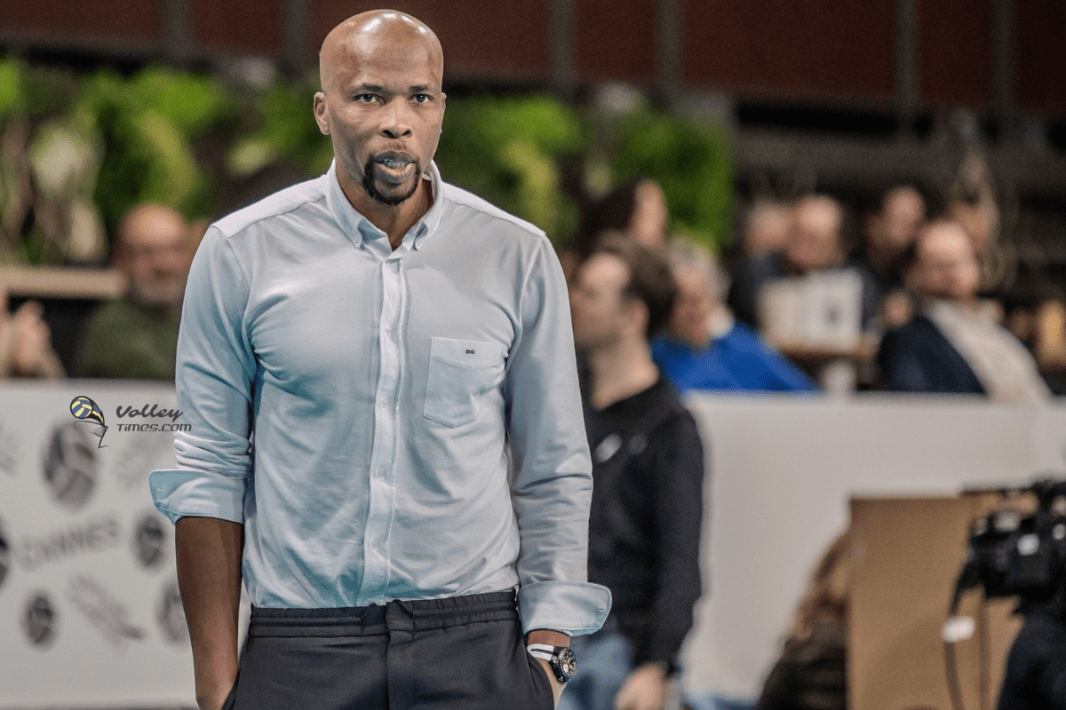 La collaboration entre Cannes et l’entraîneur Constant Tchouassi prend fin. (Volleytimes)