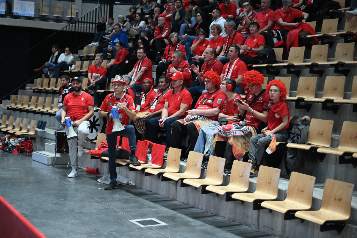 Le record d’affluence s’élevait à 1 937 spectateurs la saison dernière, contre 1 238 cette saison. (LNV - Chaumont)