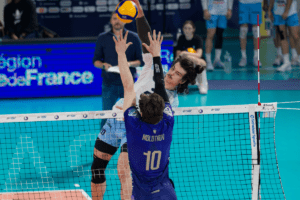 Nik Mujanovic à l’attaque (LNV - Paris - Fabi78230)