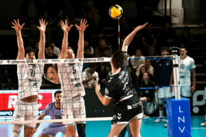 Thomas Pujol a été élu meilleur jeune et meilleur réceptionneur-attaquant de la saison 2025-2026. (LNV - Poitiers)