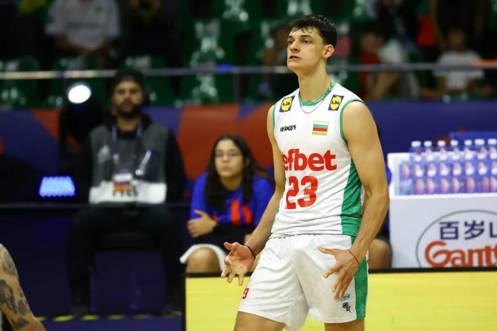 Aleksandar Nikolov élu meilleur joueur de la première semaine de la VNL