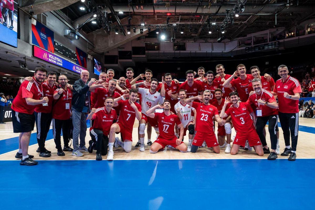 Les Bleus s'inclinent lourdement contre la Turquie en VNL