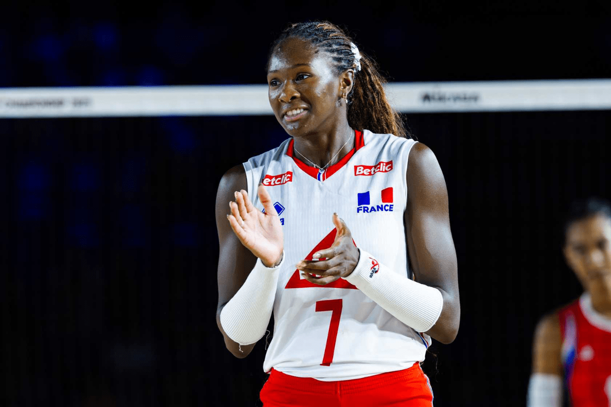 Iman Ndiaye sous le maillot de l'équipe de France
