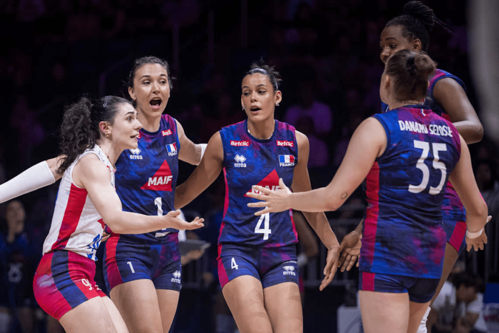 L’équipe de France joue son deuxième match de la VNL cette nuit. (Volleyballworld)