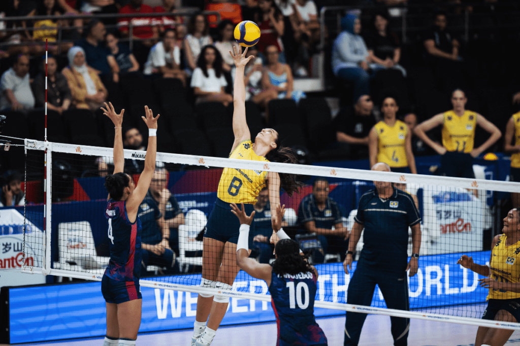 Les françaises sont à 4 défaites pour 1 victoire. (Volleyballworld)
