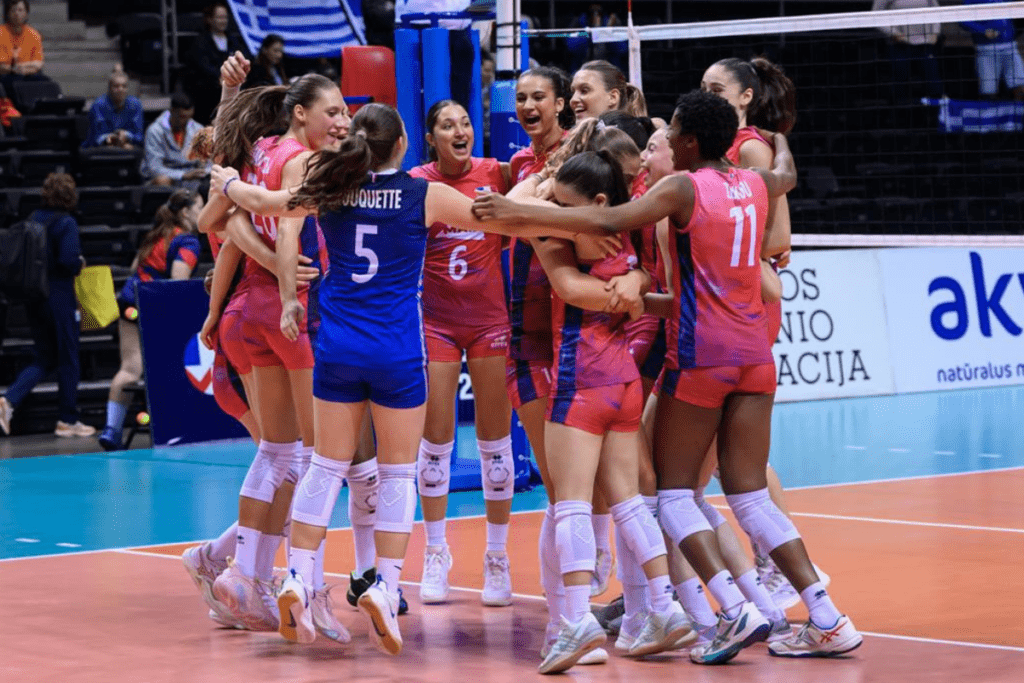 Les Bleuettes écrivent une nouvelle page de l'histoire du volley français. (CEV)