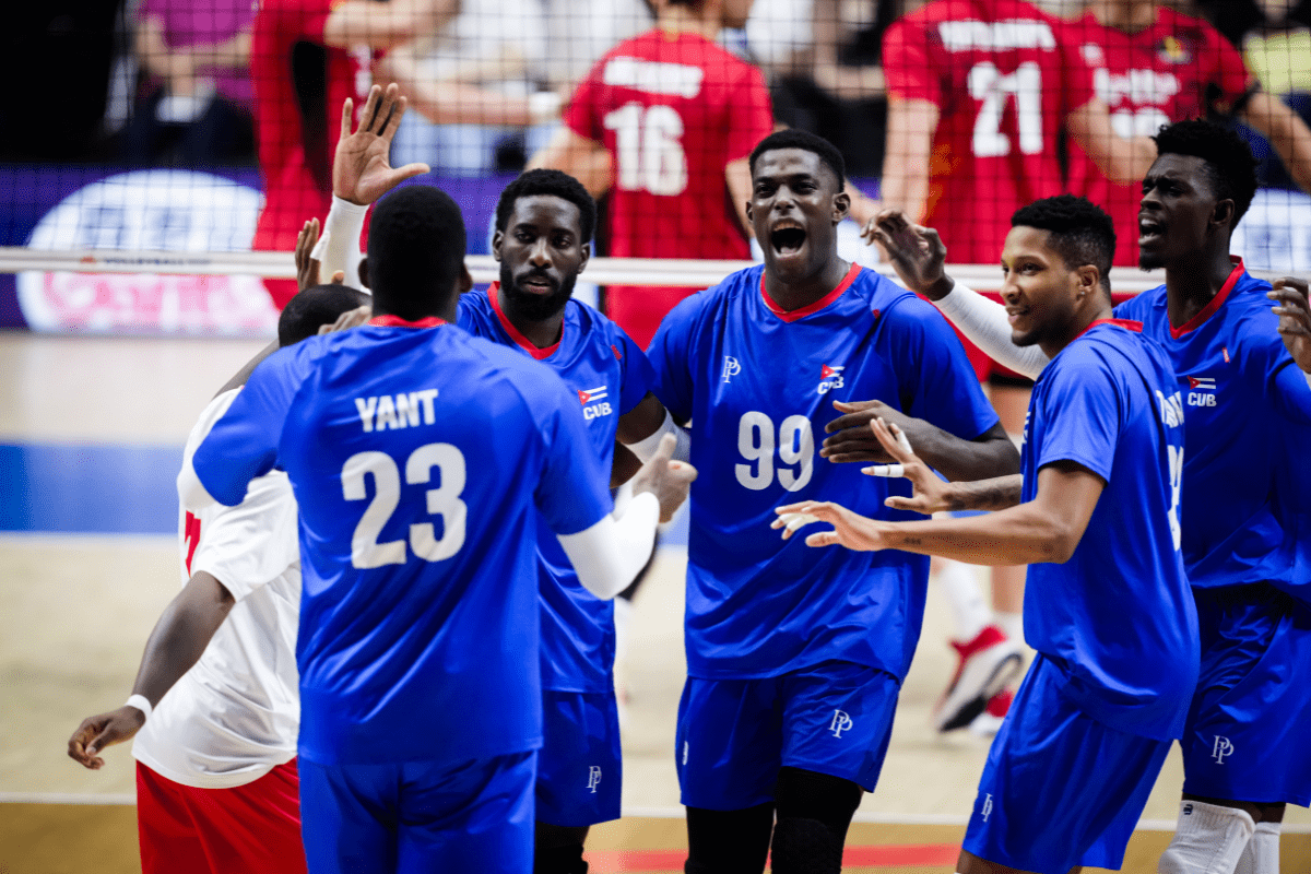 Cuba gagne son tout premier match dans cette VNL 2026. (Volleyballworld)